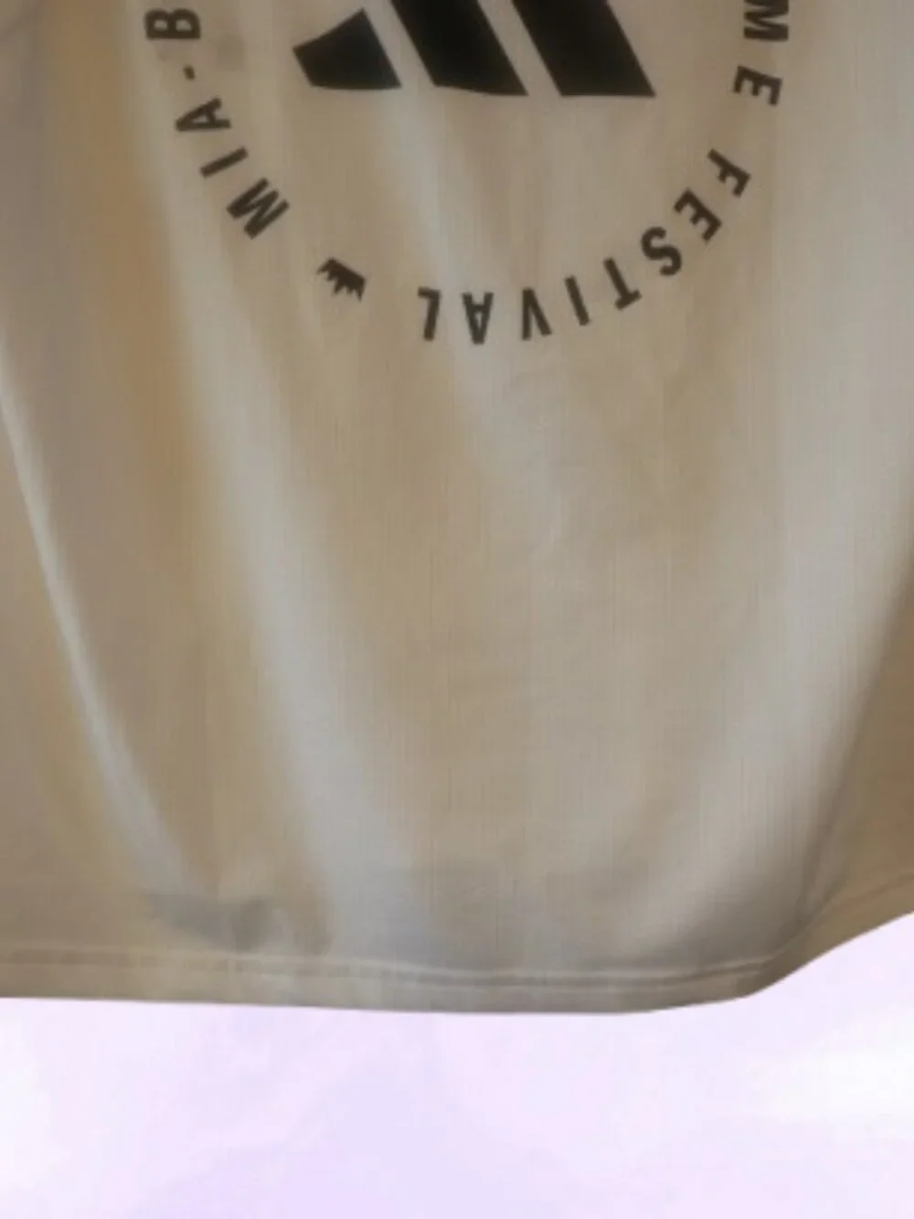 Adidas t-shirt 